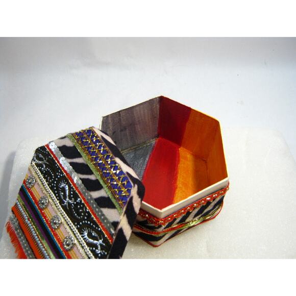 Keepsake Prayer Box for Mementos Photos Trinkets Jewelry Desk Items Potpourri - Picture 9 of 9